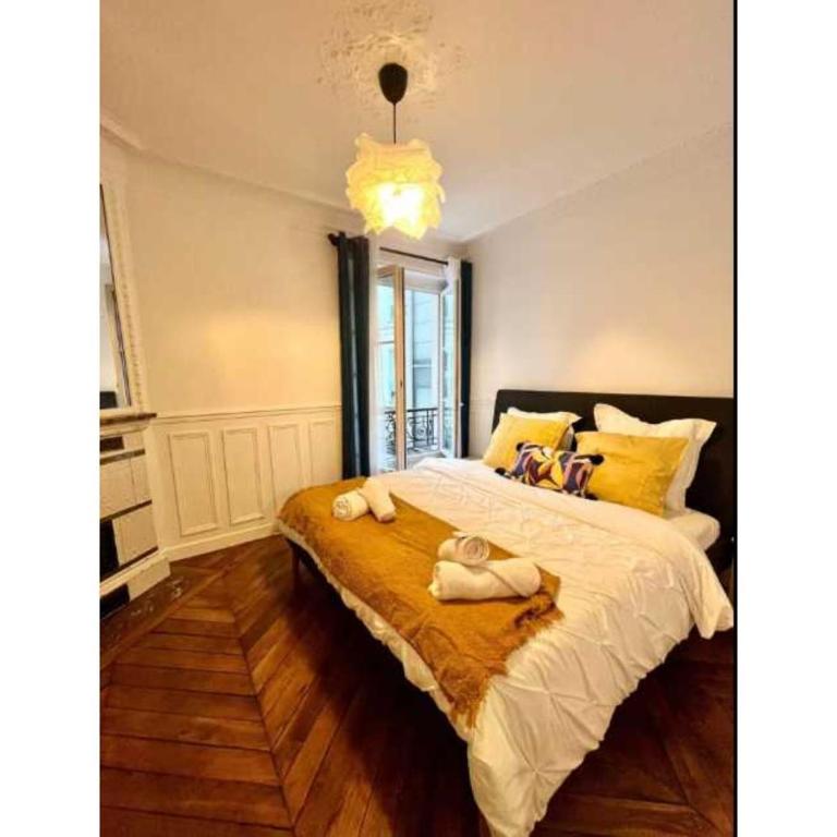 Elegant apartement - AC 2BR-6P- Palais des Congrès - Two-Bedroom Apartment - 4