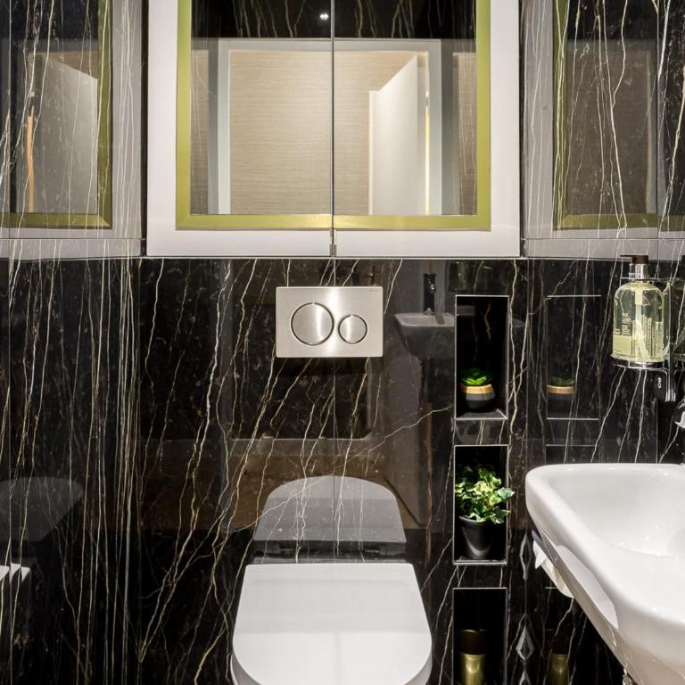 Merveil - Luxury Suite - Tour Eiffel - Laos - Appartement - Rez-de-Chaussée - 35