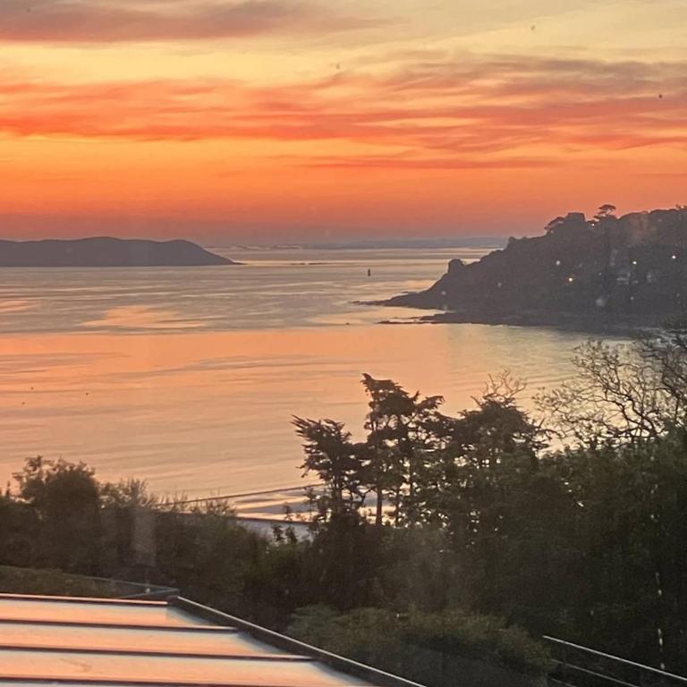 Maison à Perros-Guirec avec WiFi à 550m de la plage de Trestraou - FR-1-368-368 - Vacation Home - 16