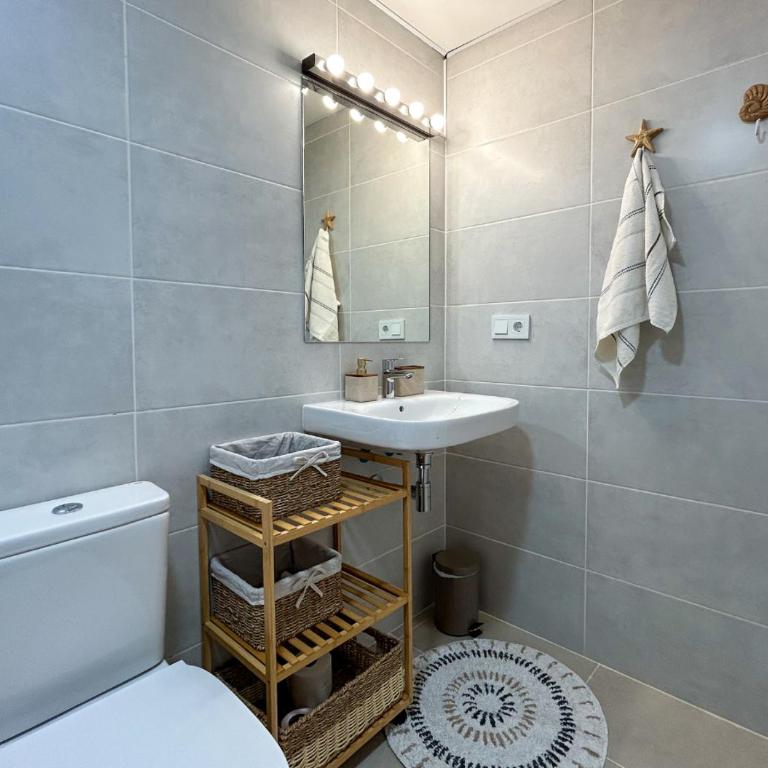 Apartamento con Terraza y Vista al Jardín - Apartamento de 2 dormitorios - 11