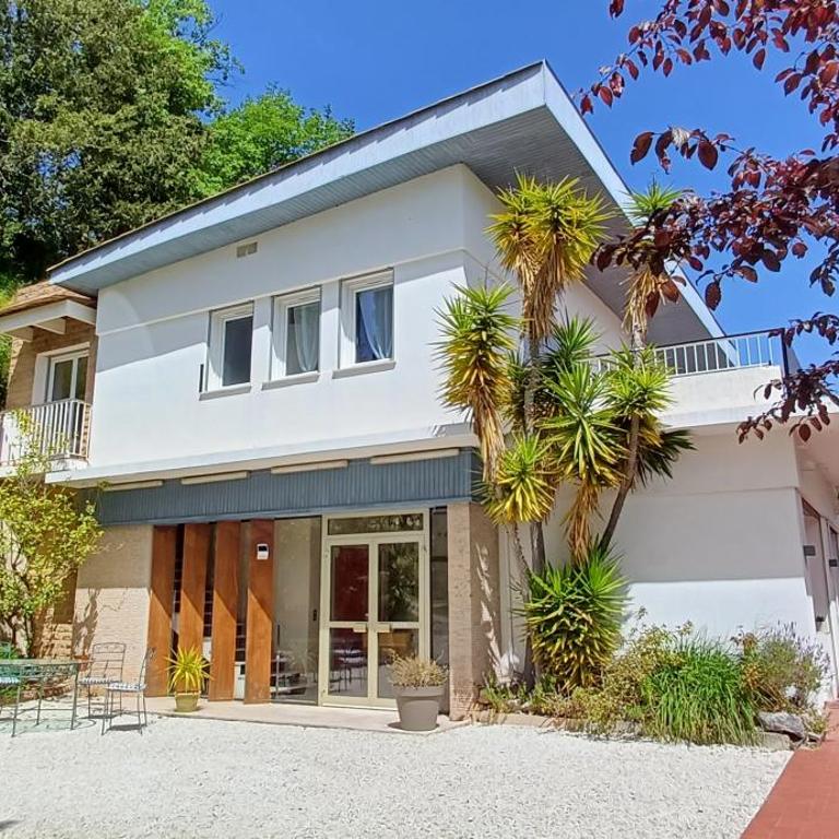 Le Domaine de la Feuilleraie - Chambre Double - Vue sur Piscine - 11