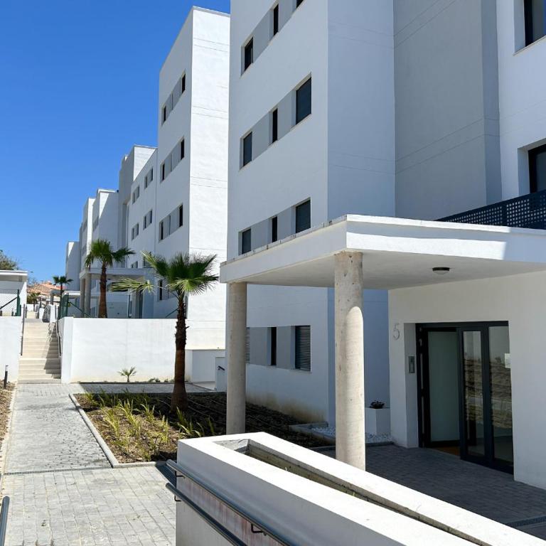 Apartamento con Terraza y Vista al Jardín - Apartamento de 2 dormitorios - 31