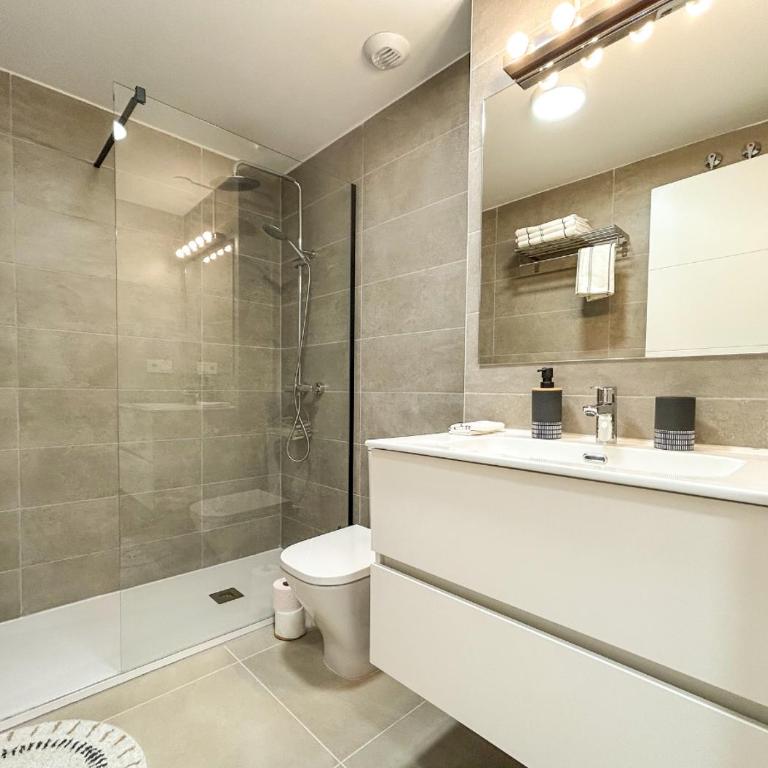 Apartamento con Terraza y Vista al Jardín - Apartamento de 2 dormitorios - 8