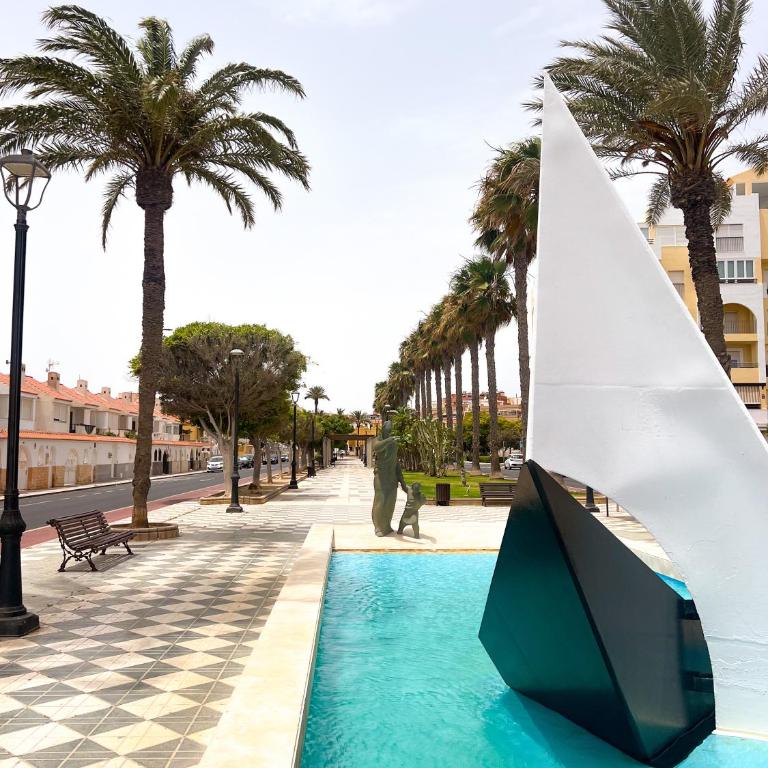 Roquetas Coastal Escape - One-Bedroom Apartment - 22