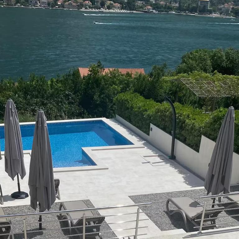 Studio apartment with heated pool - One-Bedroom Apartment - 16