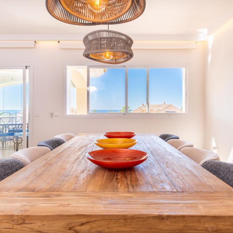 Fantástico Ático Dúplex en Marbella, con vistas al mar y a 300 metros de la playa - Apartamento de 3 dormitorios - 23