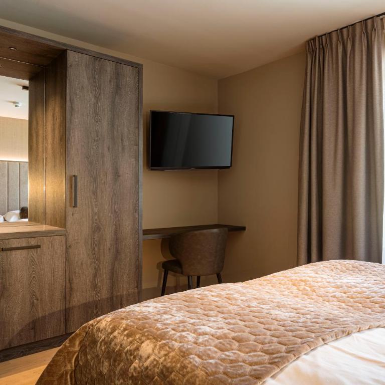 Montafon Suites Schruns by ALPS RESORTS - Superior Two-Bedroom Apartment - 10