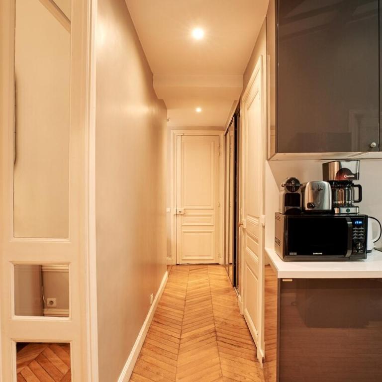 Spacious flat - Champs Elysées - Apartamento de 2 dormitorios - 8
