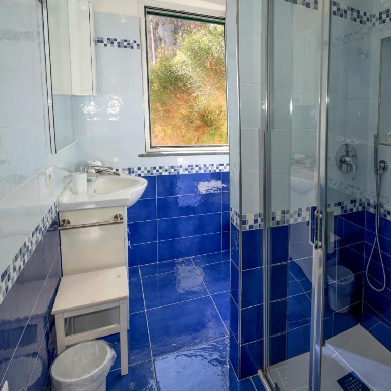 Amalfi Montemare Rooms - Camera Matrimoniale con Balcone (3 Adulti) - 10