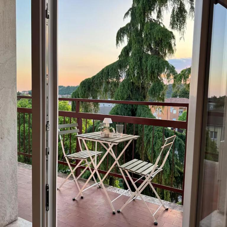 Cosy Penthouse near the hospital - One-Bedroom Apartment - 4