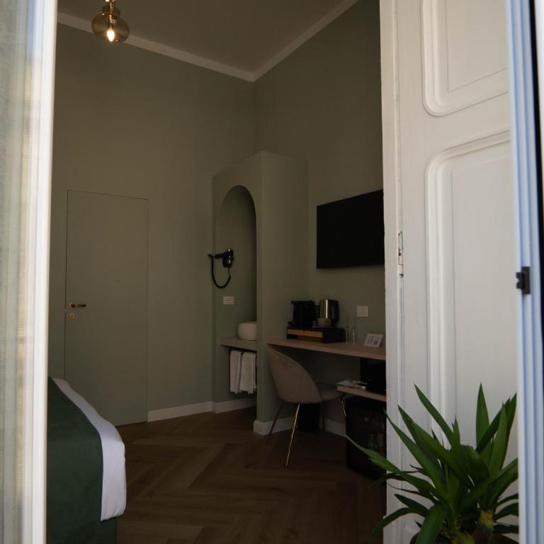 Boutique Luxury Suite - Camera Matrimoniale Deluxe con Balcone - 19