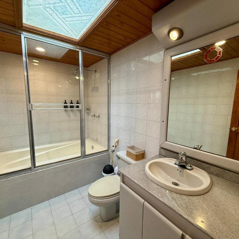 Jacuzzi Portobello Retreat, Trendy Artist House - Villa - 26
