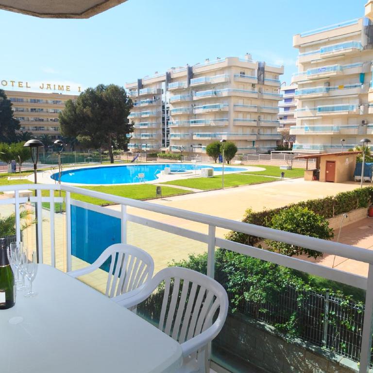 UHC Larimar Family Complex - Apartamento de 2 dormitorios con vistas a la piscina - 1