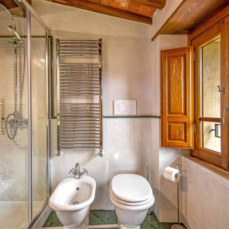Pio Bove Rooms - Camera Tripla con Bagno Privato - 2