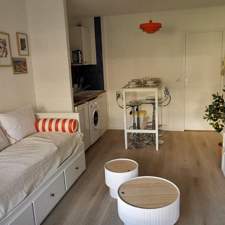Escale en Méditerranée, swimmingpool, terrace,AC - Appartement 1 Chambre - 9