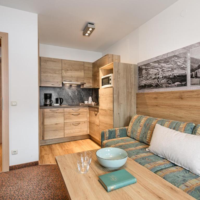 Ferienhaus Birgit - inklusive Eintritt Alpentherme Bad Hofgastein - Apartment mit Balkon (2-4 Personen) - 3