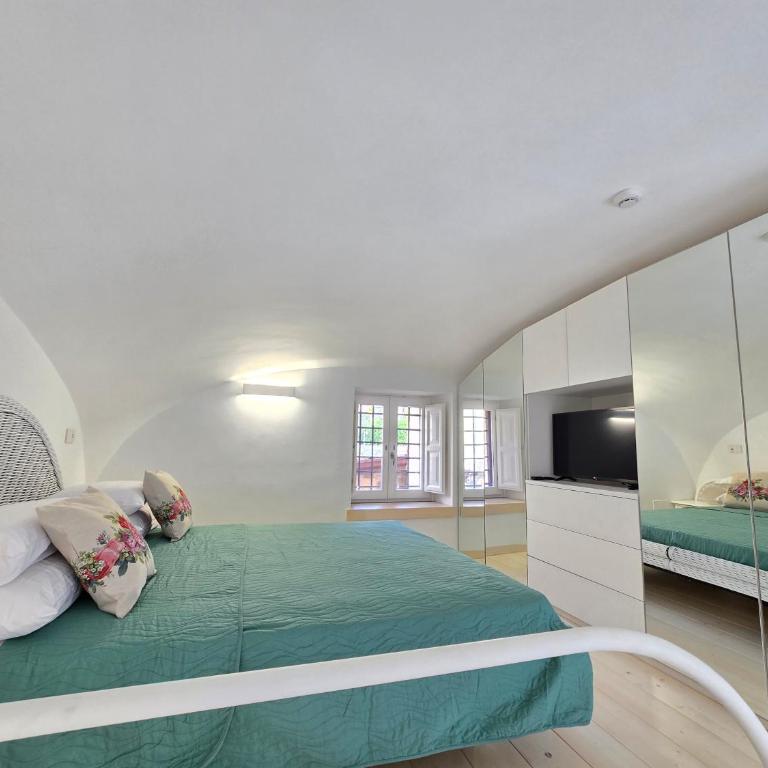 Grazy Home - Bright new Apt with Terrace and Seasonal Pool - Two-Bedroom House - 16