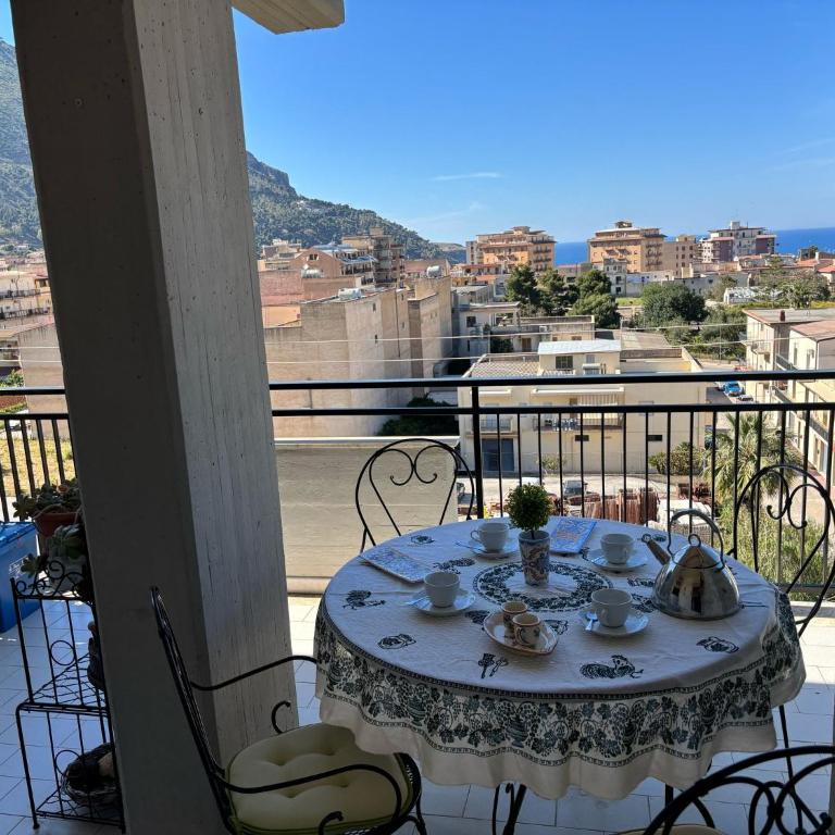 Appartamento Vista Golfo - Three-Bedroom Apartment with View - 2