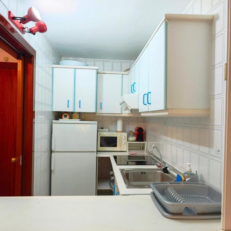 Reina Apartment 150m to Beach with Pool and Balcony near to PortAventura - Apartamento de 2 dormitorios - 22