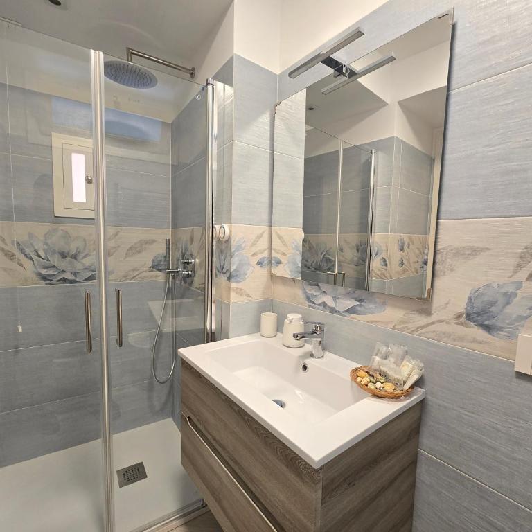 Grazy Home - Bright new Apt with Terrace and Seasonal Pool - Two-Bedroom House - 41