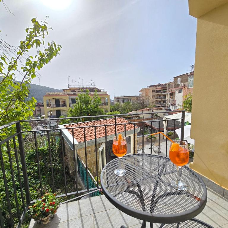 Grazy Home - Bright new Apt with Terrace and Seasonal Pool - Two-Bedroom House - 58