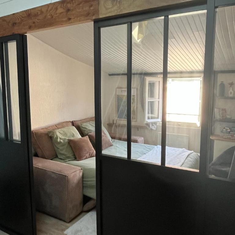 Charmant appartement au coeur de la ville - One-Bedroom Apartment - 3
