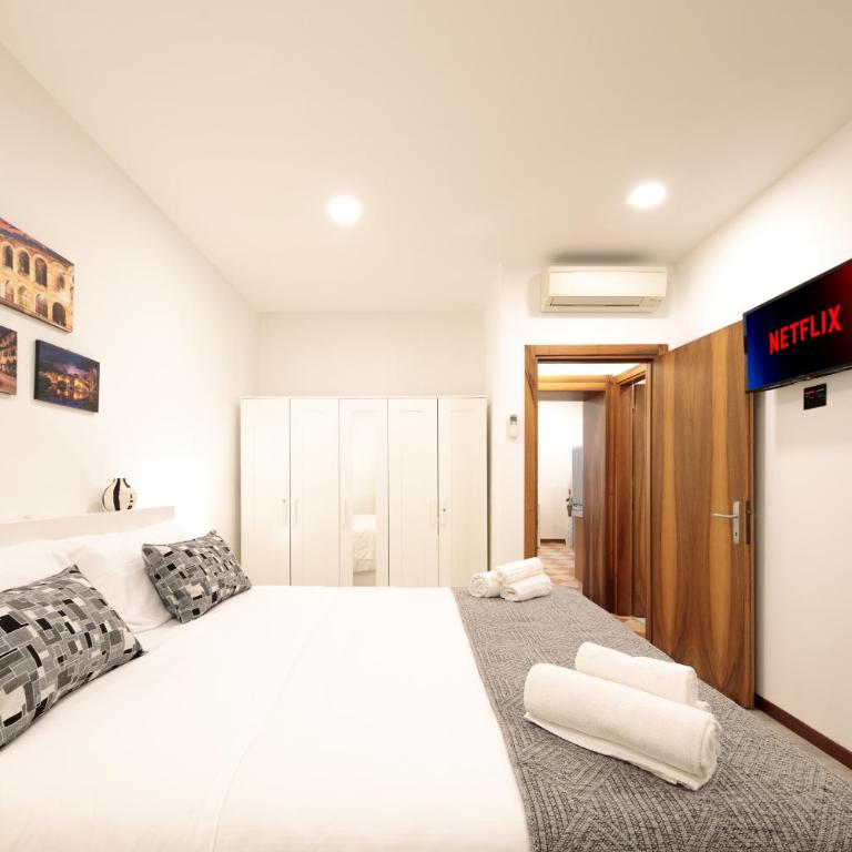 Domus Arena Exclusive Apartment - 5 letti - 300 mt Arena di Verona - Appartamento con 1 Camera da Letto - 2