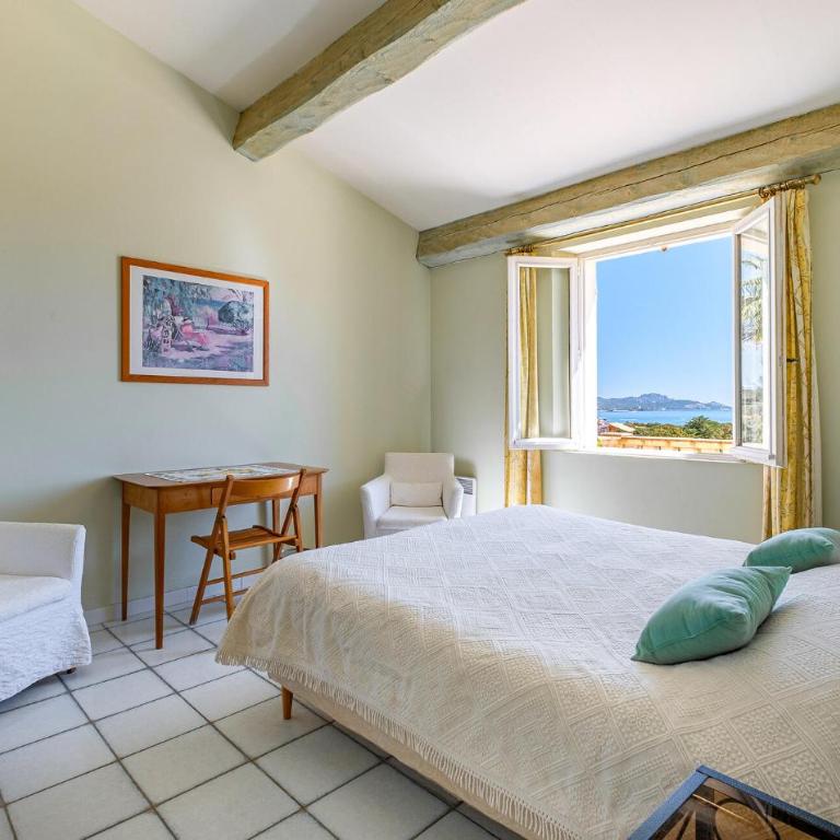 Gorgeous Home In Saint Aygulf - Maison de Vacances 4 Chambres - 5
