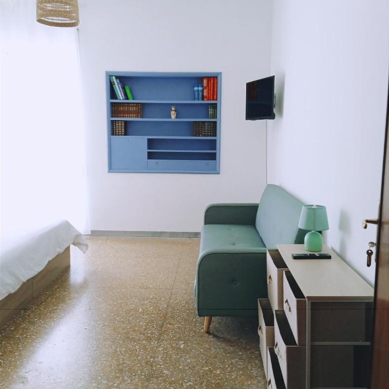 DOMUS REMO Room #1 - Camera Tripla con Bagno Privato - 7