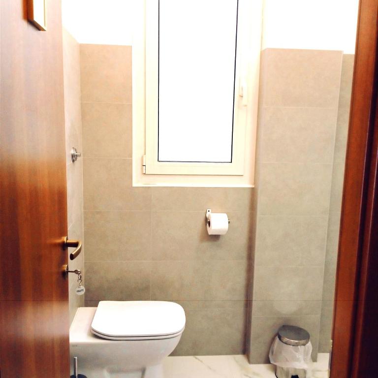 DOMUS REMO Room #1 - Camera Tripla con Bagno Privato - 14