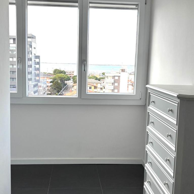FabFour Apt - Piazza Fontana - Two-Bedroom Apartment - 11