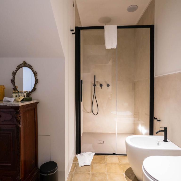 Castellett Dimora di Famiglia - Deluxe Double Room with Balcony - 4