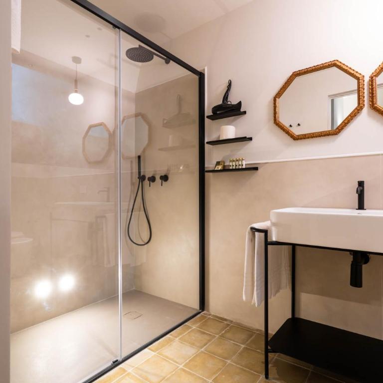 Castellett Dimora di Famiglia - Deluxe Triple Room - 11