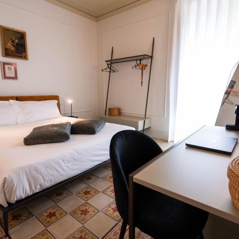 Castellett Dimora di Famiglia - Deluxe Double Room with Balcony - 13