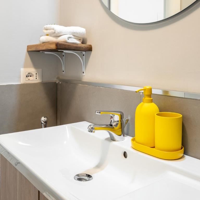 Loft16 Rome - 10 min PlGNETO - COLOSSEO - Appartamento con 1 Camera da Letto - 34