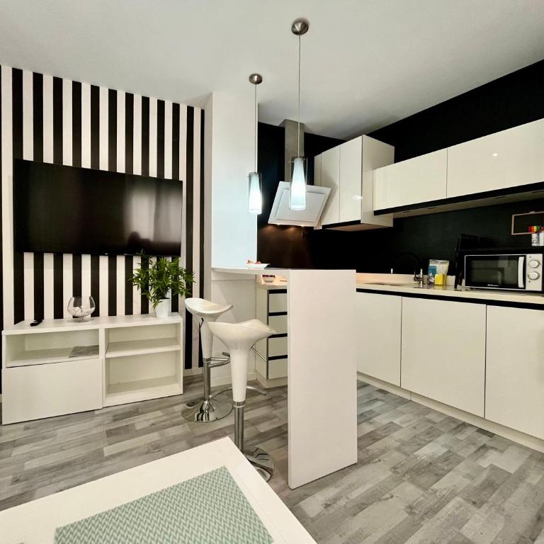 GATU Alquiladores "preferente para mayores de 21 años y familias" - Apartamento de 1 dormitorio - 5