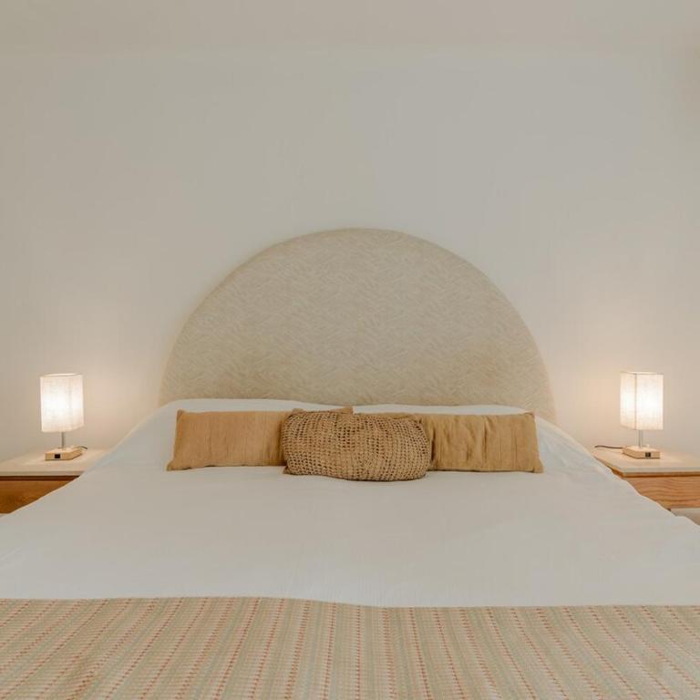 Refurnished Cozy Lagoon 3BDR by Casa Paraiso - Three-Bedroom Apartment - 8