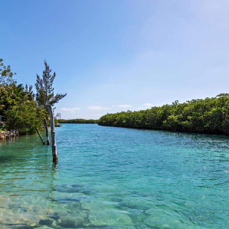 Refurnished Cozy Lagoon 3BDR by Casa Paraiso - Three-Bedroom Apartment - 21