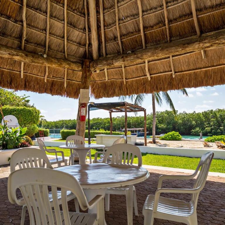 Refurnished Cozy Lagoon 3BDR by Casa Paraiso - Three-Bedroom Apartment - 27