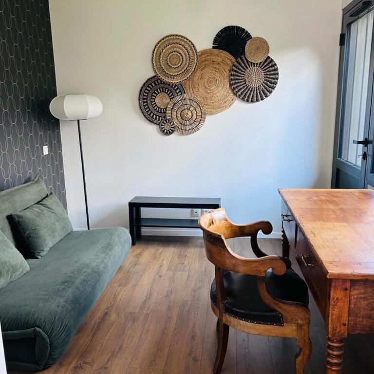 New house, everything within walking distance, swimming pool - Villa - 14