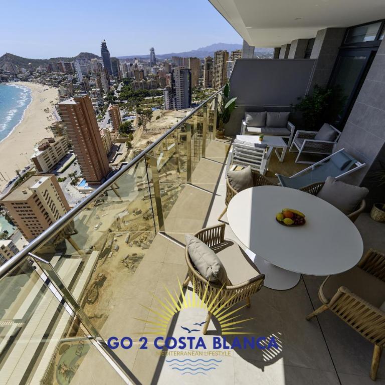Sunset Cliffs Palms - Two-Bedroom Apartment with Balcony and Sea View - 35