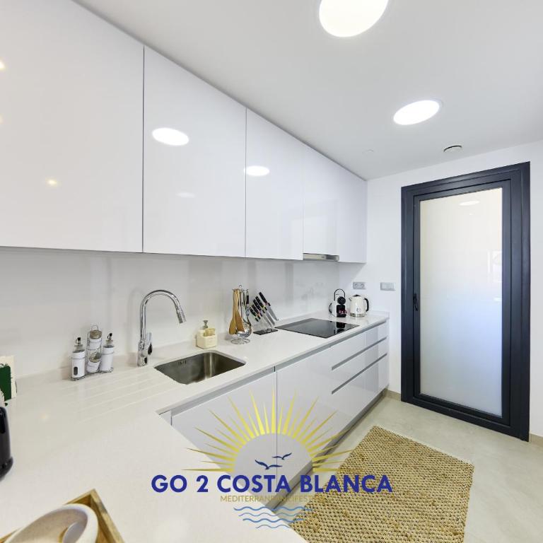 Sunset Cliffs Palms - Two-Bedroom Apartment with Balcony and Sea View - 45