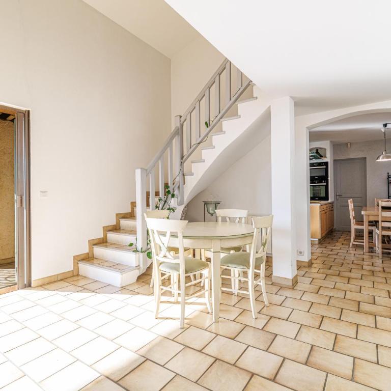 VILLA LAVANDINE - Maison Provencale avec Piscine - Magnifique vue - Maison de Vacances 3 Chambres - 28