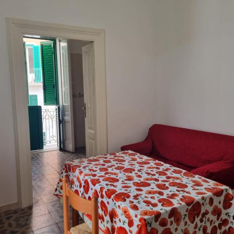 Wohnung mit sonniger Dachterasse - Appartamento con 2 Camere da Letto - 1