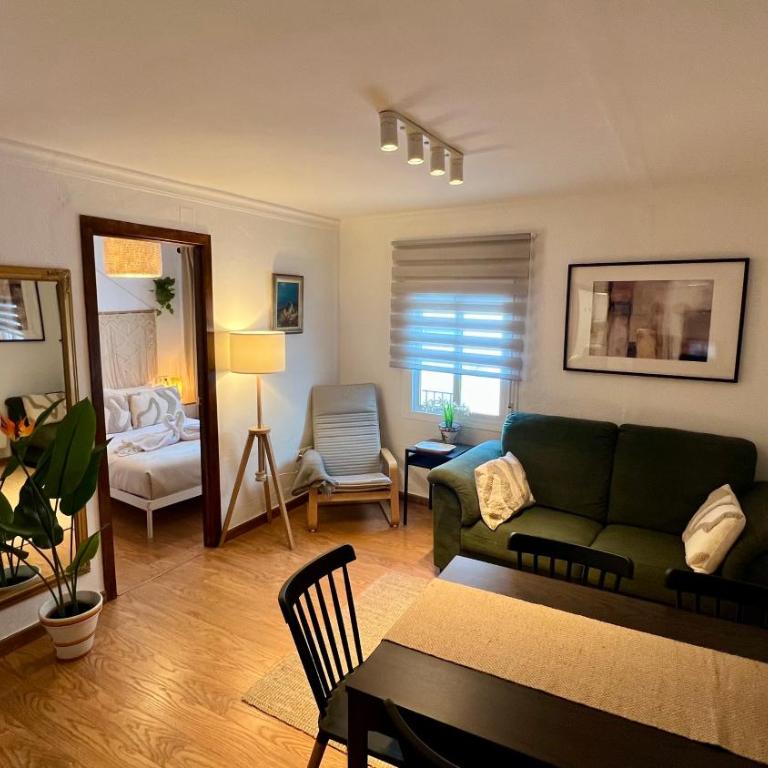 Cozy Historical Andalusian 3BR House Peachy Stays - Casa de 3 dormitorios - 9