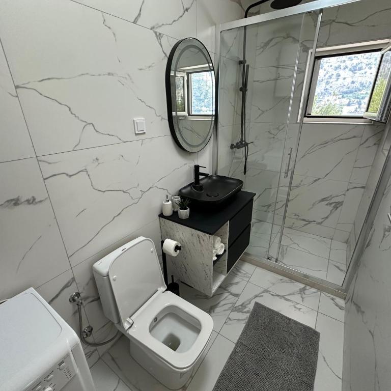 Studio apartment with heated pool - One-Bedroom Apartment - 21