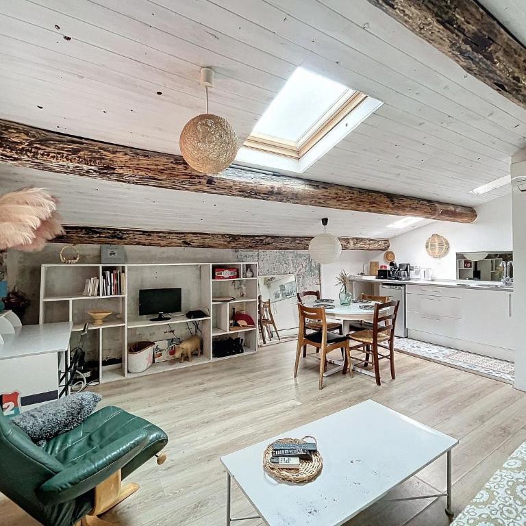 Charmant appartement dans quartier grand théâtre - Apartamento de 2 dormitorios - 6