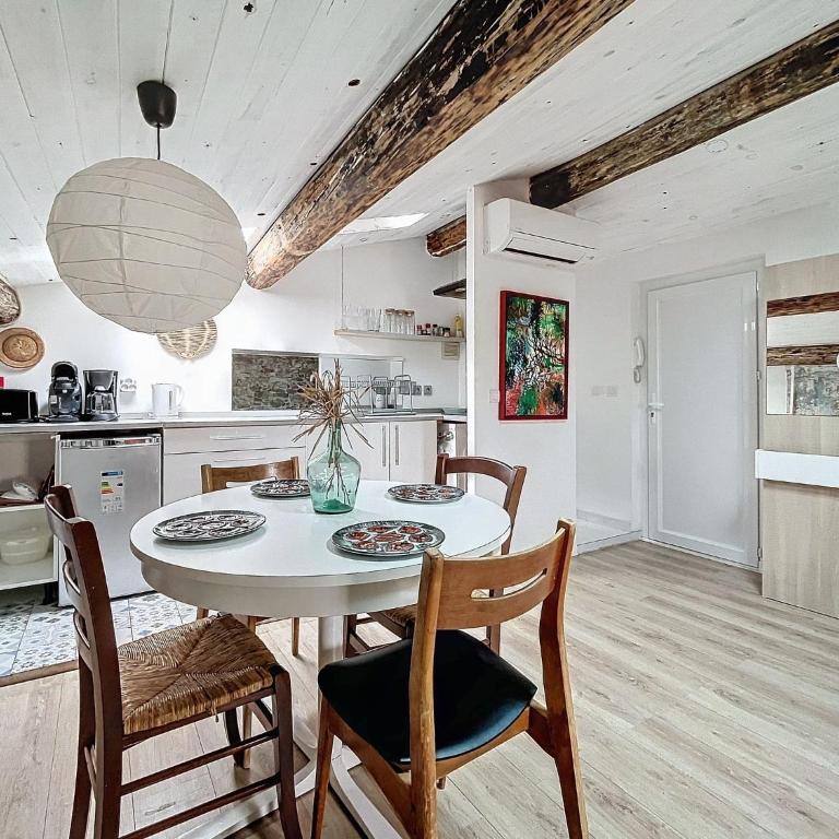 Charmant appartement dans quartier grand théâtre - Apartamento de 2 dormitorios - 4