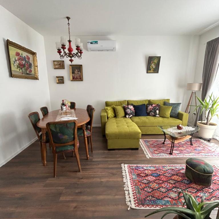 Nostalgija cozy apartment in heart of Sarajevo - Apartman sa 2 Spavaće Sobe - 6