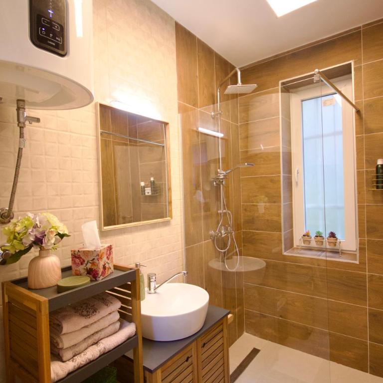 Nostalgija cozy apartment in heart of Sarajevo - Apartman sa 2 Spavaće Sobe - 14